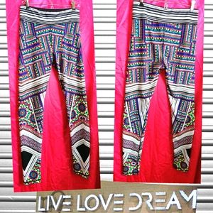 🗺️ LIVE LOVE DREAM Aeropostale Abstract Tribal Bright Colorful Leggings Medium